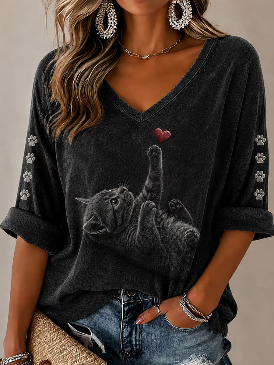 Women's Cute Cat Art Mid-length Sleeves V-Neck T-Shirt
