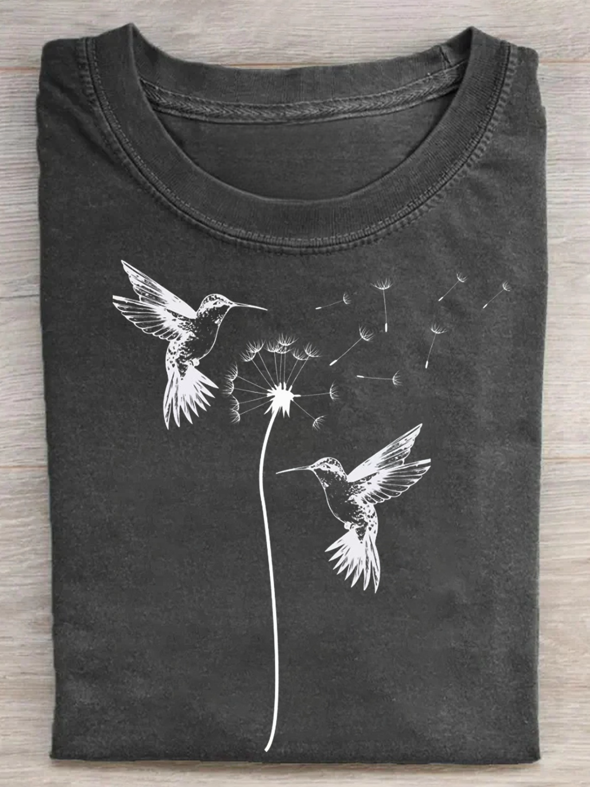 Two Flying Birds Vintage Retro T-shirt