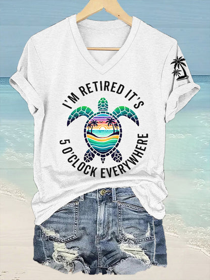 Women's I'm Retired It's 5 O'clock Everywhere Sea Turtle Print Casual V-Neck Tee