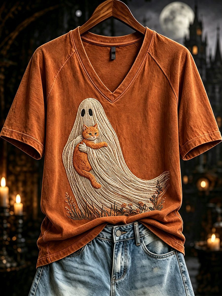 Women's A Ghost Holding A Cat Print V-neck Short-sleeved T-shirt