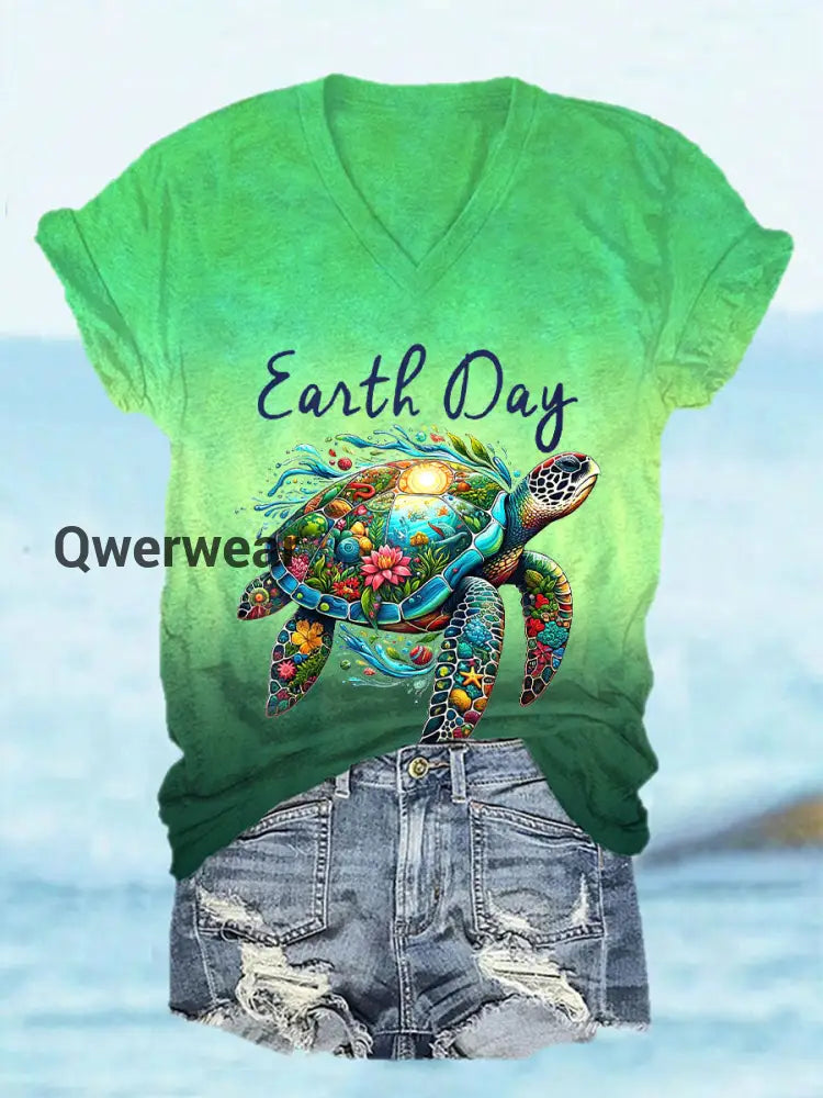 Women’s Earth Day V Neck T-Shirt Green / S
